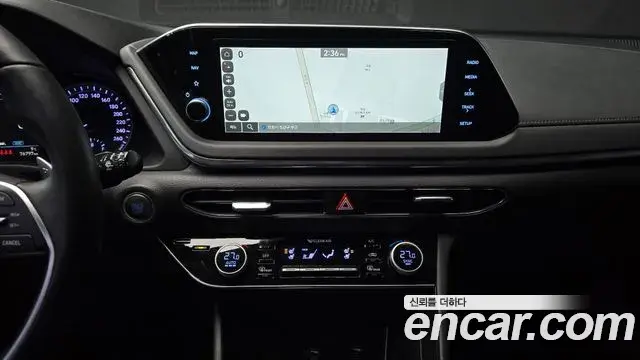 Hyundai Sonata Hybrid 2021 — ფოტო 14/20
