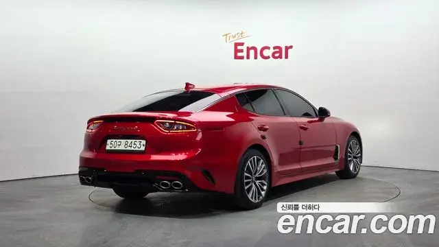 Kia Stinger 2019 — Photo 7/20