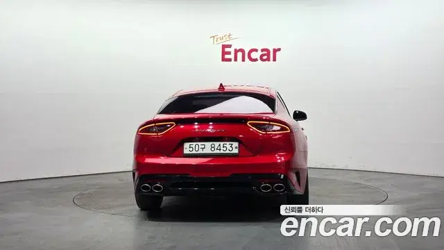 Kia Stinger 2019 — Photo 19/20