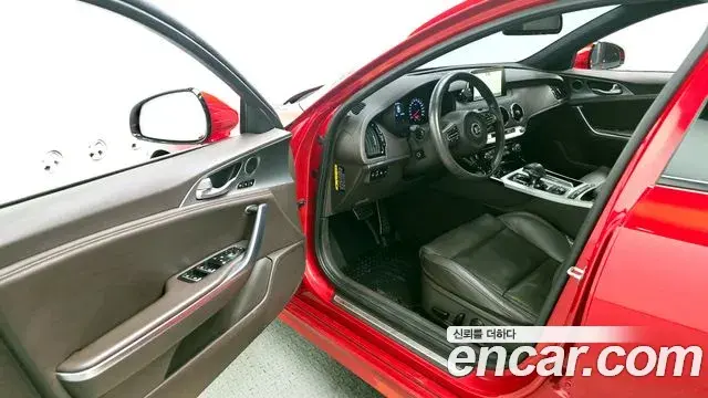Kia Stinger 2019 — Photo 4/20