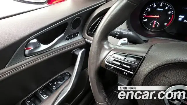 Kia Stinger 2019 — Photo 11/20