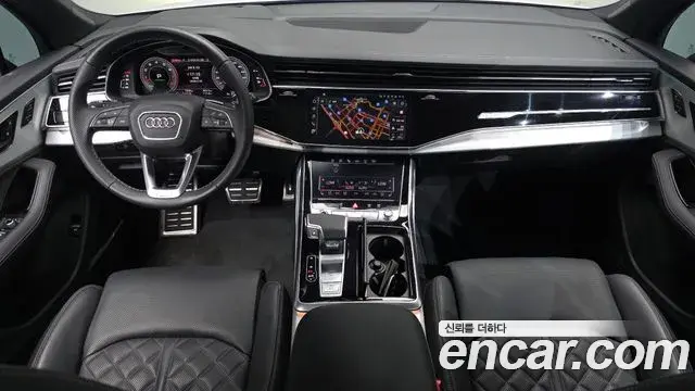 Audi Q7 2025 — Photo 8/21