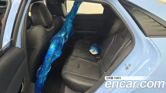 Hyundai The New Avante Hybrid 2022 — Photo 11/20