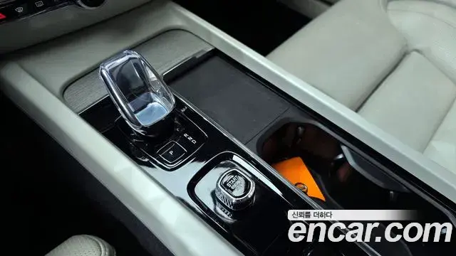 Volvo S60 2023 — ფოტო 3/20