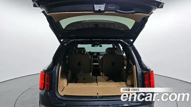 Kia Sorento 2020 — Şəkil 17/20