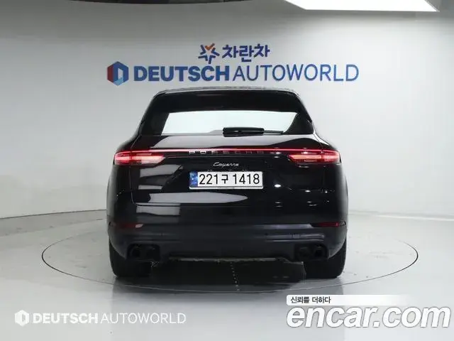 Porsche Cayenne 2019 — ფოტო 4/20