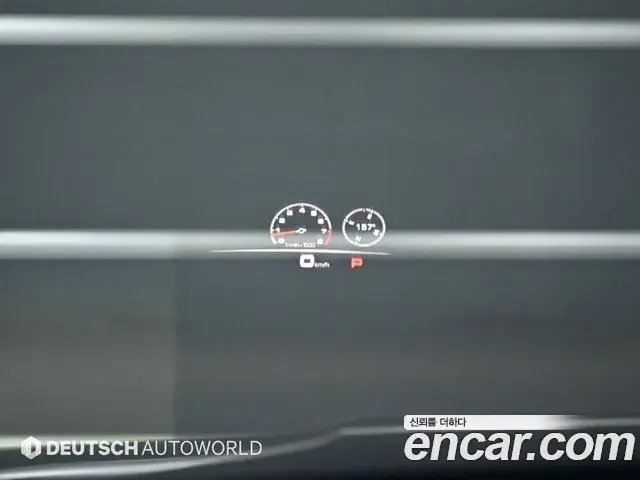 Porsche Cayenne 2019 — ფოტო 19/20