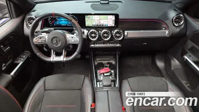 Mercedes-Benz GLB-Class 2022 — ფოტო 17/20