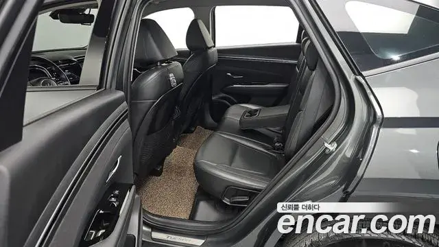 Hyundai Tucson Hybrid 2023 — Photo 7/20