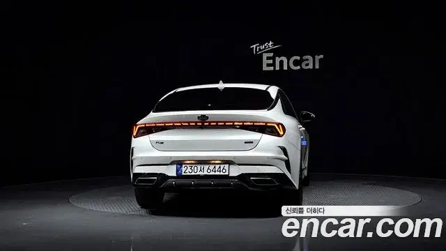 Kia K5 2021 — Şəkil 15/20