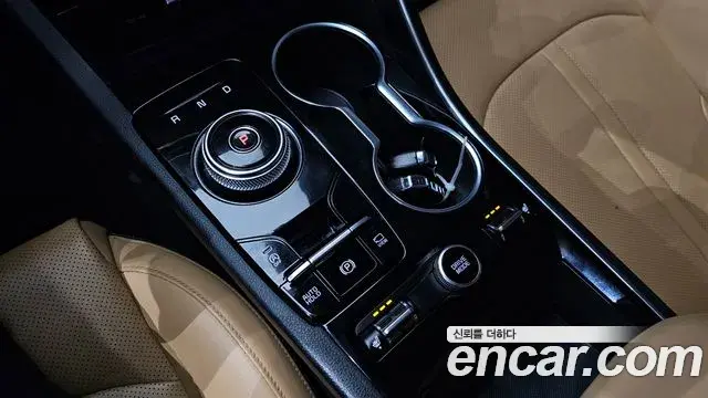 Kia K5 2021 — Şəkil 19/20