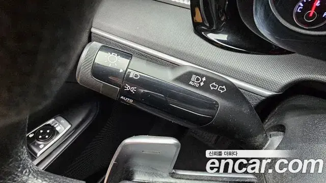 Kia K5 2021 — Şəkil 12/20