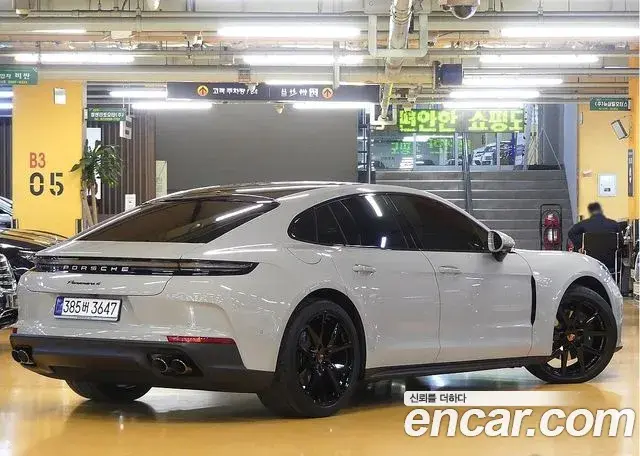 Porsche Panamera 2025 — Photo 12/20