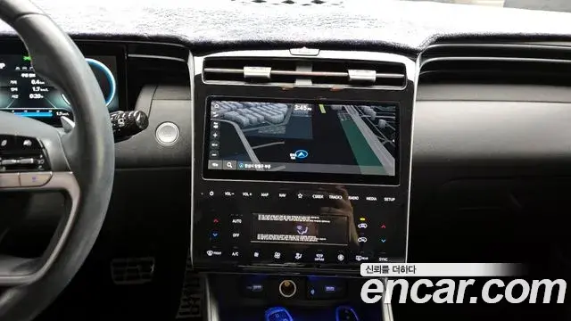 Hyundai Tucson Hybrid 2021 — Photo 18/20