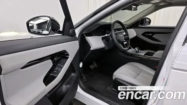 Land Rover Range Rover Evoque 2024 — ფოტო 10/20