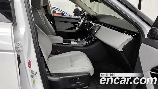 Land Rover Range Rover Evoque 2024 — ფოტო 14/20
