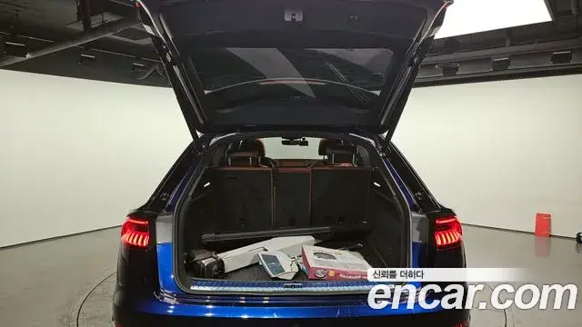 Audi Q8 2021 — Şəkil 20/20