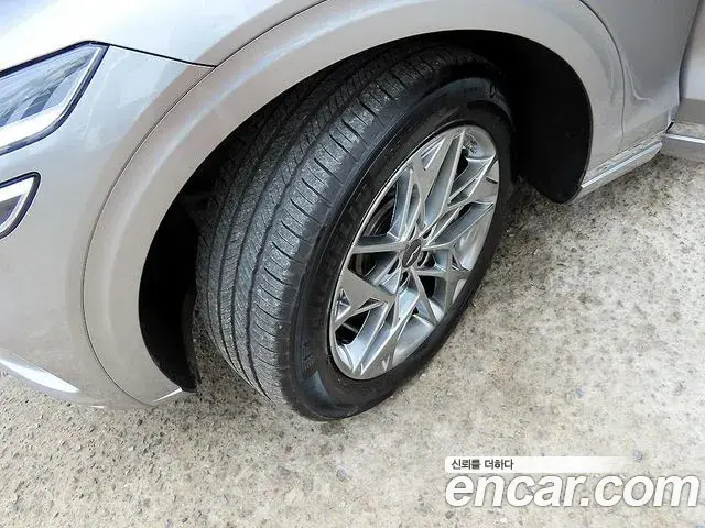 Genesis GV70 2022 — Şəkil 18/20