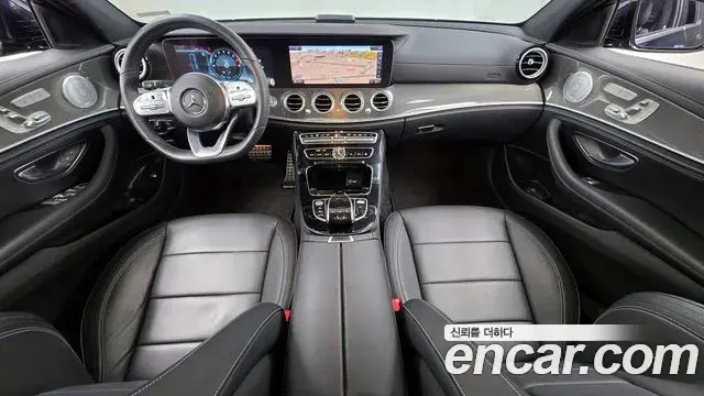 Mercedes-Benz E-Class 2019 — ფოტო 16/20
