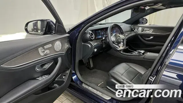 Mercedes-Benz E-Class 2019 — ფოტო 2/20