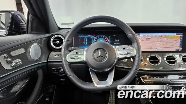 Mercedes-Benz E-Class 2019 — ფოტო 4/20