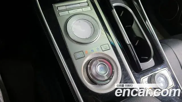 Genesis GV80 2021 — Photo 12/20