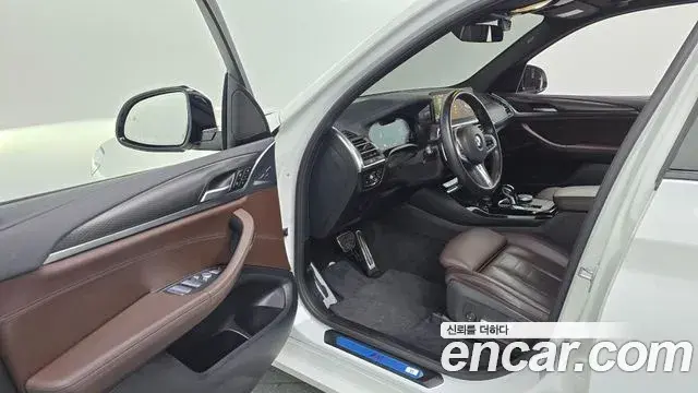BMW X3 2022 — Photo 8/20