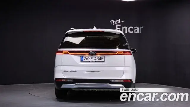 Kia Carnival 2020 — Фото 4/20