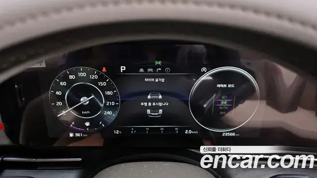 Kia Carnival 2020 — Фото 8/20