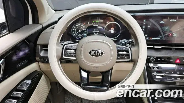 Kia Carnival 2020 — Фото 13/20