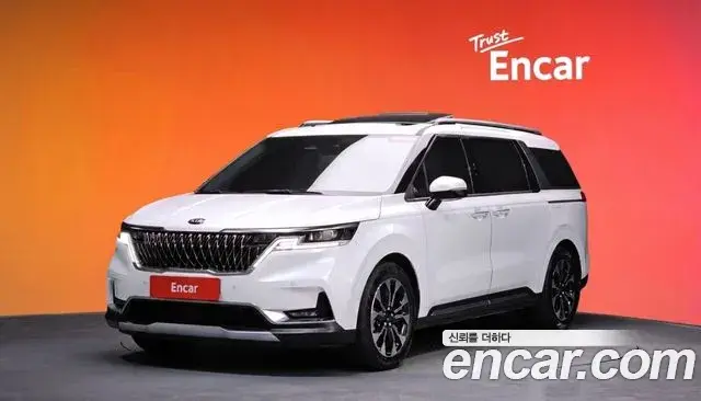 Kia Carnival 2020 — Фото 1/20