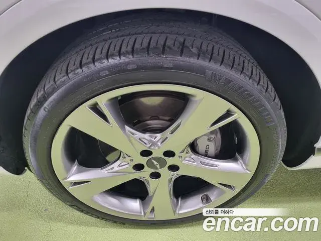Genesis GV80 2021 — Photo 7/20