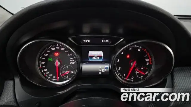 Mercedes-Benz GLA-Class 2018 — ფოტო 10/20