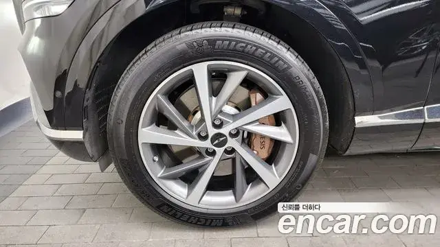 Genesis GV80 2023 — ფოტო 16/20