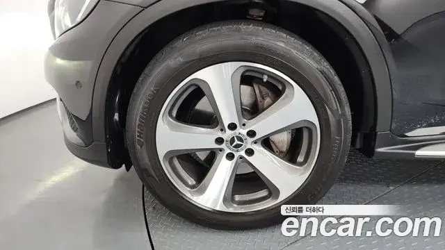 Mercedes-Benz GLC-Class 2019 — Şəkil 1/20