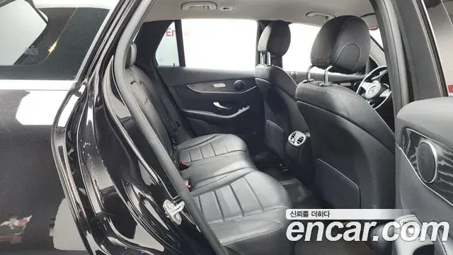 Mercedes-Benz GLC-Class 2019 — Şəkil 16/20