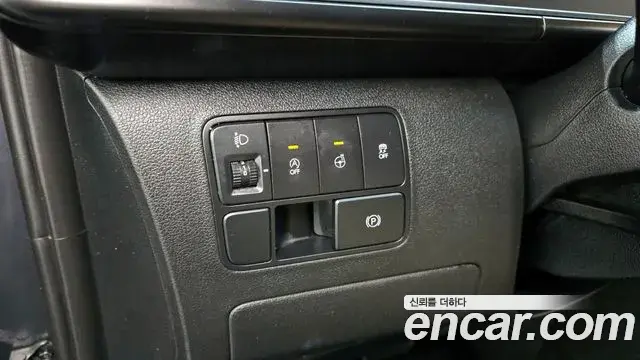 Hyundai Staria 2023 — ფოტო 20/20