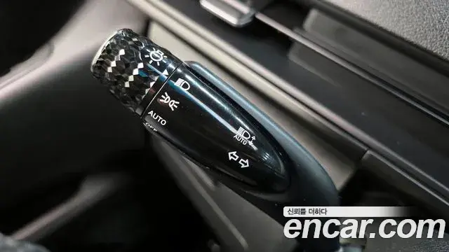 Hyundai Staria 2023 — ფოტო 17/20