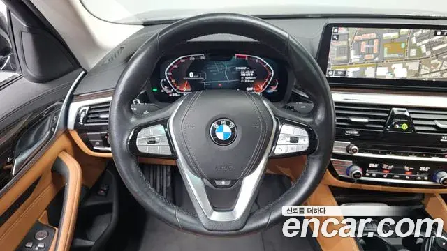 BMW 5 Series 2021 — ფოტო 3/20