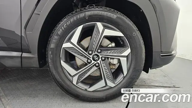 Hyundai Tucson Hybrid 2023 — Photo 2/20