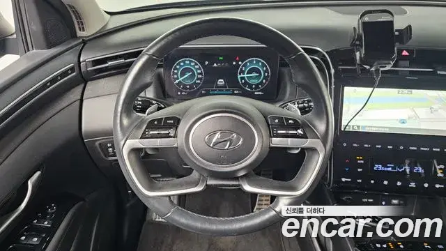 Hyundai Tucson Hybrid 2023 — Photo 5/20