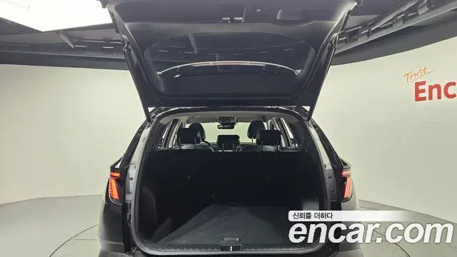 Hyundai Tucson Hybrid 2023 — Photo 4/20
