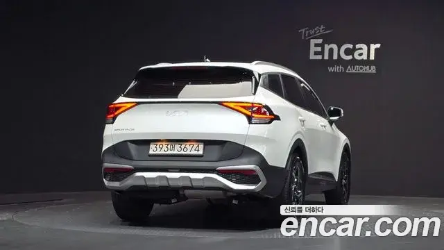 Kia Sportage 2022 — ფოტო 6/20