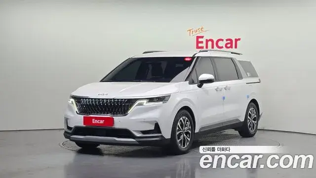 Kia Carnival 2022 — Фото 1/20