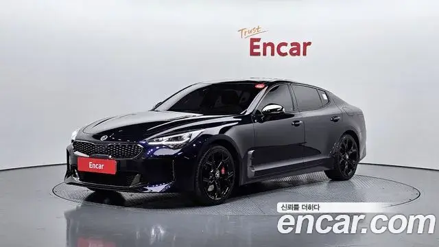Kia Stinger 2019 — Фото 1/20