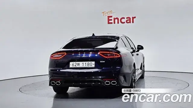 Kia Stinger 2019 — Фото 4/20