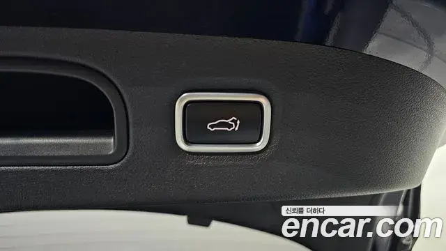 Kia Stinger 2019 — Фото 20/20