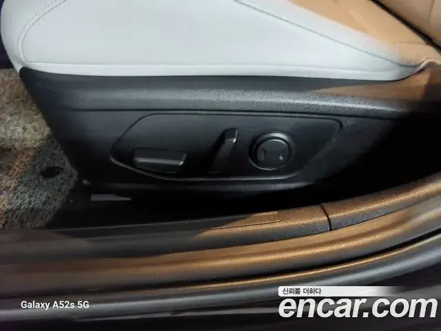 Hyundai The New Avante Hybrid 2020 — ფოტო 3/20