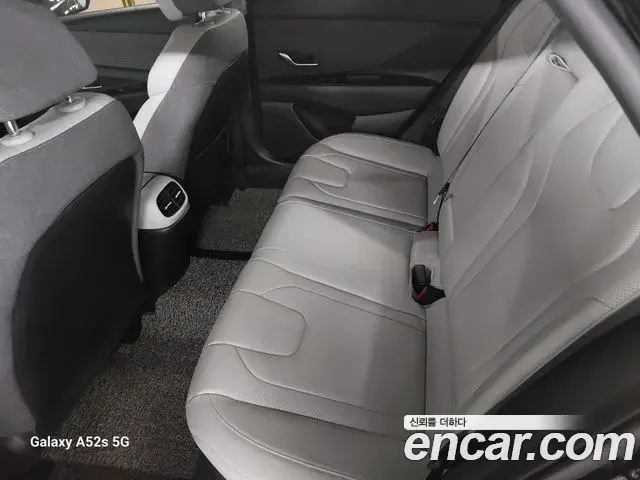 Hyundai The New Avante Hybrid 2020 — ფოტო 5/20