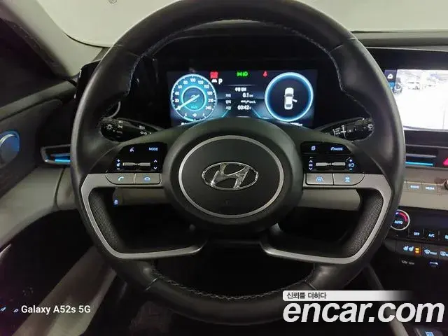 Hyundai The New Avante Hybrid 2020 — ფოტო 8/20